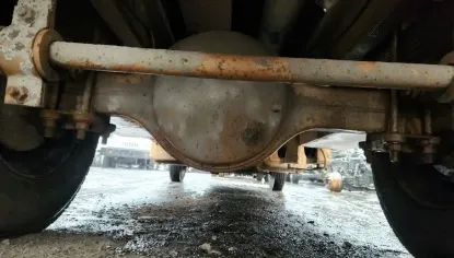 Picture of (Used) 2000 GMC C7500, COMPLETE REAR DIFFERENTIAL