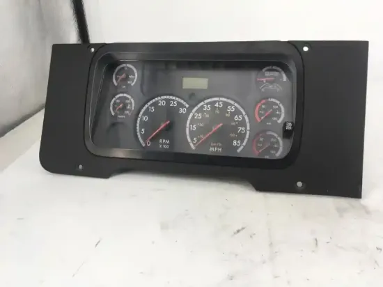 Picture of ( Used ) 2012 Freightliner Cascadia 125.
INSTRUMENT CLUSTER
8 Gauges : Oil Psi, Water Tem, RPM, Speedo, Fuel, Def Alvl, Front Air Psi, Rear Air Psi .

( CRG HEAVY TRUCK PARTS )

