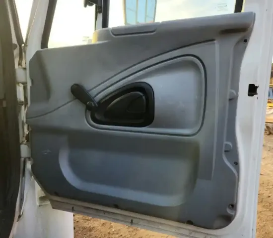 Picture of (Used) 2006 International 4300, INTERIOR DOOR PANEL