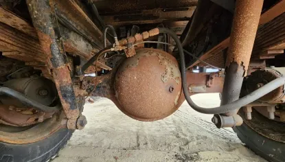 Picture of (Used) 1997 Ford F700, COMPLETE DIFFERENTIAL HOUSING ONLY