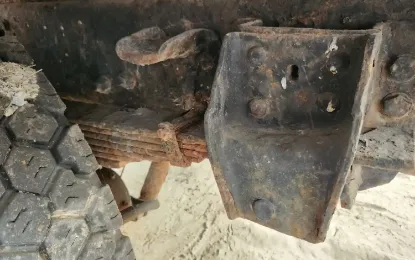 Picture of (Used) 1997 Ford F700, REAR LEAF SPRINGS