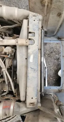 Picture of (Used) 2000 Mack RD688SX, COOLING ASSEMBLY
