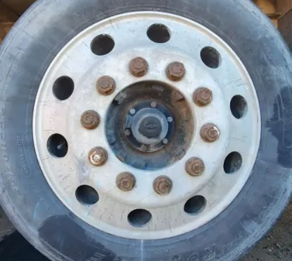 Picture of (Used) 1997 Ford LT9522 Louisville 122, TAG AXLE