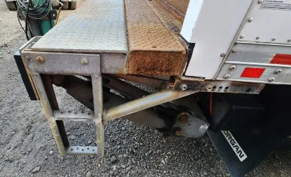 Picture of (Used) 2013 Peterbilt 386, POWER LIFT GATE