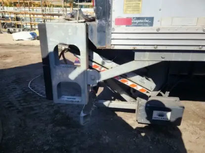 Picture of (Used) 2001 Sterling L7500, POWER LIFT GATE