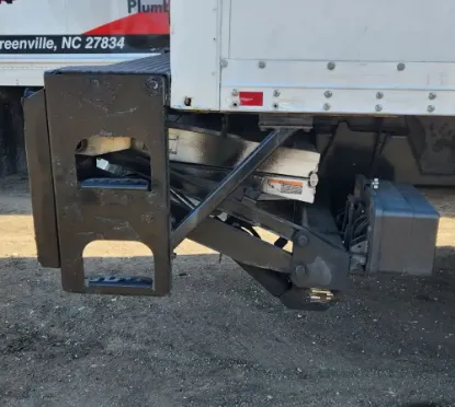 Picture of (Used) 2016 International DuraStar 4300, POWER LIFT GATE