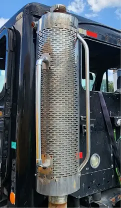 Picture of (Used) 2007 Freightliner Columbia 120, MUFFLER SHIELD