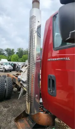 Picture of (Used) 2006 International 7400, MUFFLER SHIELD