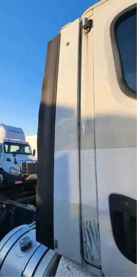 Picture of (Used) 2013 Freightliner Cascadia 113, CAB FAIRING