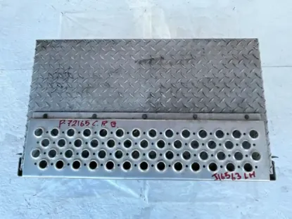 Picture of (Used) 2019 Kenworth T270, BATTERY BOX COVER