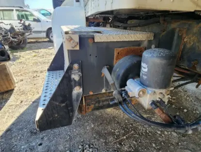 Picture of (Used) 2009 Kenworth T300, BATTERY BOX