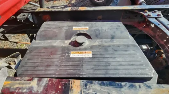 Picture of (Used) 2020 Freightliner Cascadia 126, BATTERY BOX COVER