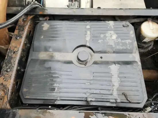 Picture of (Used) 2012 Freightliner Cascadia 113, BATTERY BOX COVER