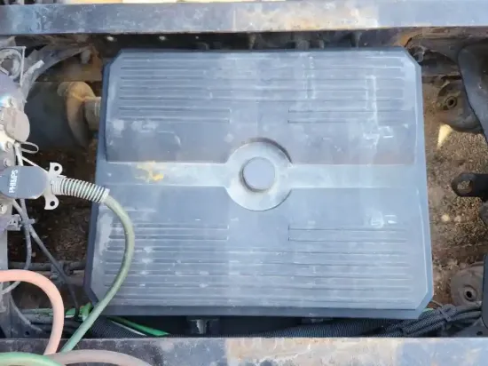 Picture of (Used) 2010 Freightliner COLUMBIA 120, BATTERY BOX COVER