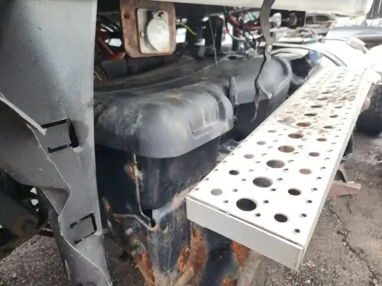 Picture of (Used) 2018 Freightliner Cascadia 125, BATTERY BOX COVER