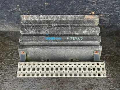 Picture of (Used) 2011 Volvo VNM, BATTERY BOX COVER