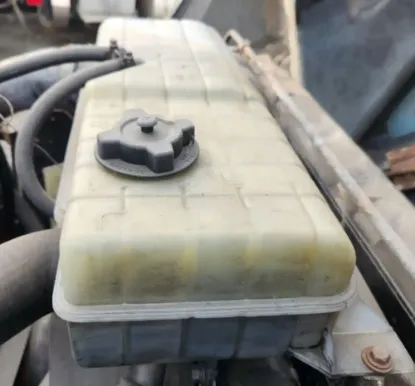 Picture of (Used) 2007 Volvo VNL, COOLANT RESERVOIR/RADIATOR OVERFLOW BOTTLE