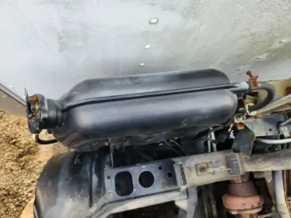 Picture of (Used) 2000 Mitsubishi FH211, COOLANT RESERVOIR/RADIATOR OVERFLOW BOTTLE