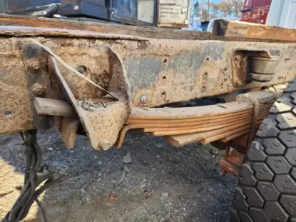 Picture of (Used) 2004 Chevrolet C4500, REAR LEAF SPRINGS