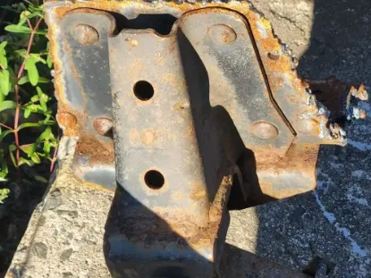 Picture of (Used) 2019 Isuzu NPR, REAR LEAF & SPRINGS