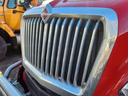 Picture of (Used) 2021 International LT625, GRILLE