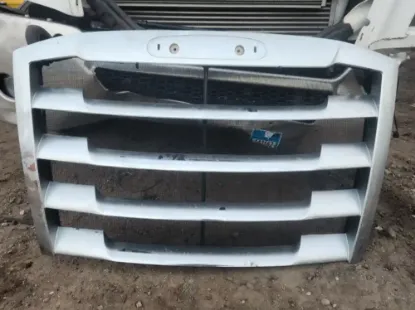 Picture of (Used) 2021 Freightliner Cascadia 126, GRILLE, 
Length: L=36.1/8", H=29.5",
Material: Plastic, 
Color: Chrome, 
 


 
