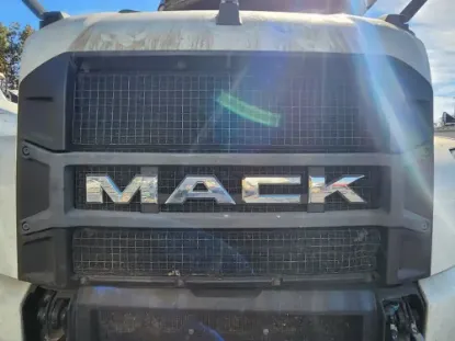 Picture of (Used) 2019 Mack Anthem, GRILLE