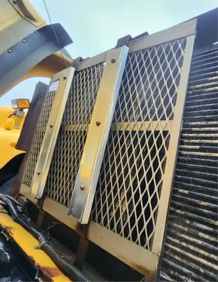 Picture of (Used) 2003 International 2574, GRILLE