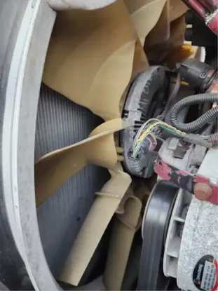 Picture of (Used) 2013 MACK CXU613, FAN CLUTCH