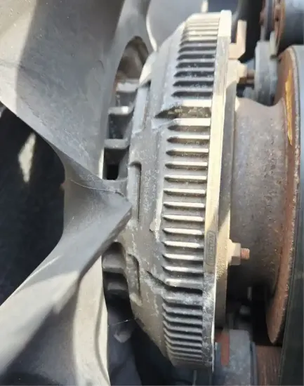 Picture of (Used) 2009 International 4300 LP, FAN CLUTCH