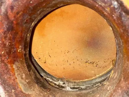 Picture of (Used) 2015 Volvo VNL, DIESEL PARTICULATE FILTER (DPF)