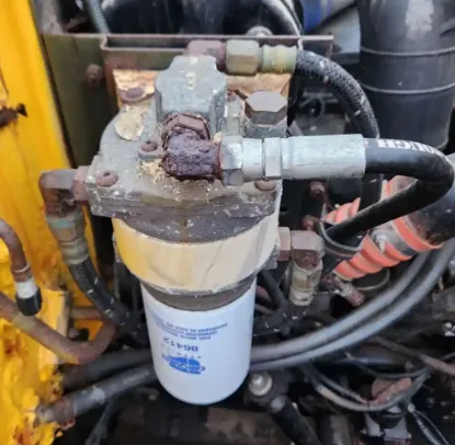 Picture of (Used) 2003 International 2574, WATER SEPARATOR