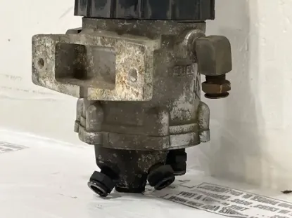 Picture of (Used) 2006 International 9200I, WATER SEPARATOR