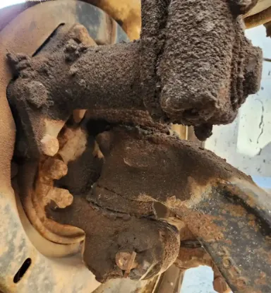Picture of (Used) 2018 Hino 338, FRONT SPINDLE/KNUCKLE