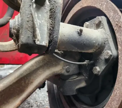 Picture of (Used) 2012 International DuraStar 4300, FRONT SPINDLE/KNUCKLE