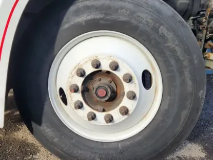 Picture of (Used) 2016 Hino 338, FRONT SPINDLE/KNUCKLE