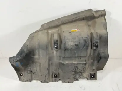 Picture of (Used) 2017 Hino 268, INNER FENDER