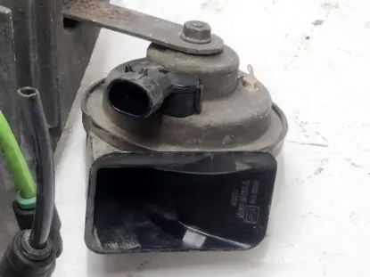 Picture of (Used) 2016 Peterbilt 579 AIR CLEANER BRACKET