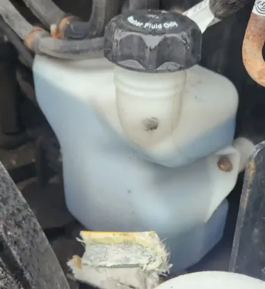 Picture of (Used) 2020 Freightliner M2 106, WASHER BOTTLE