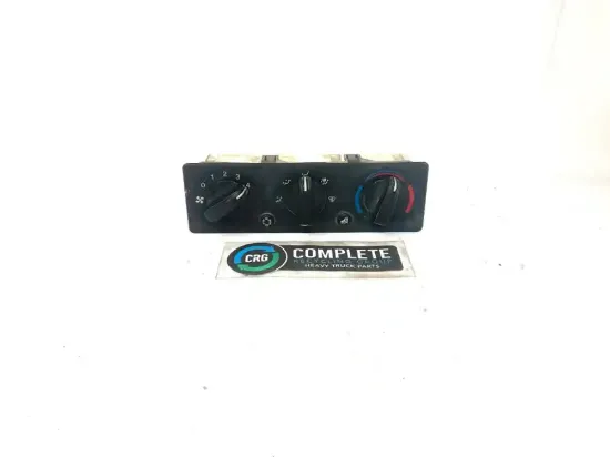 Picture of (Used) Peterbilt HEATER/AC CONTROL MODULE 