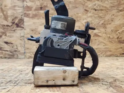 Picture of (Used) 2019 Chevrolet Express, ABS MODULATOR  VALVE