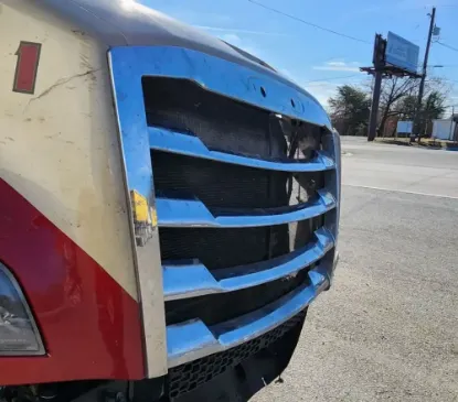 Picture of (Used) 2020 Freightliner Cascadia 126, GRILLE