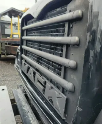 Picture of (Used) 2004 Mack CV713 Granite, GRILLE