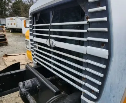 Picture of (Used) 1989 Ford LN8000, GRILLE