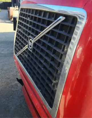 Picture of (Used) 2017 Volvo VNL, GRILLE