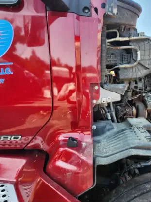 Picture of (Used) 2020 Kenworth T680, COWL