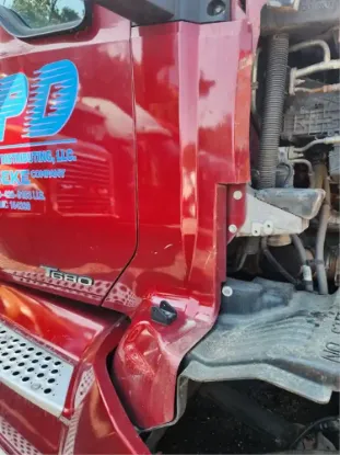 Picture of (Used) 2020 Kenworth T680, COWL