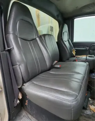 Picture of (Used) 2005 Chevrolet C6500, SEAT