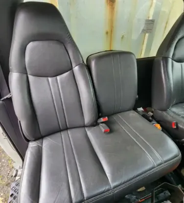 Picture of (Used) 2005 Chevrolet C6500, SEAT