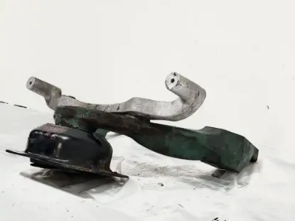 Picture of (Used) 2014 Volvo D13, ENGINE FRONT BRACKET MOTOR MOUNT